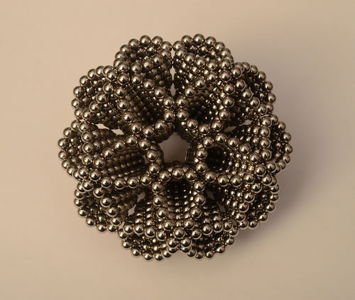sculpturi-sfere-magneti-neomydium-2