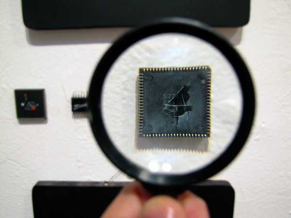 yuri-zupancic-microchip-art-desene-microcipuri-7
