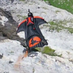 phoenix-fly-wingsuit-basejump-sport-extrem-costum-zburator
