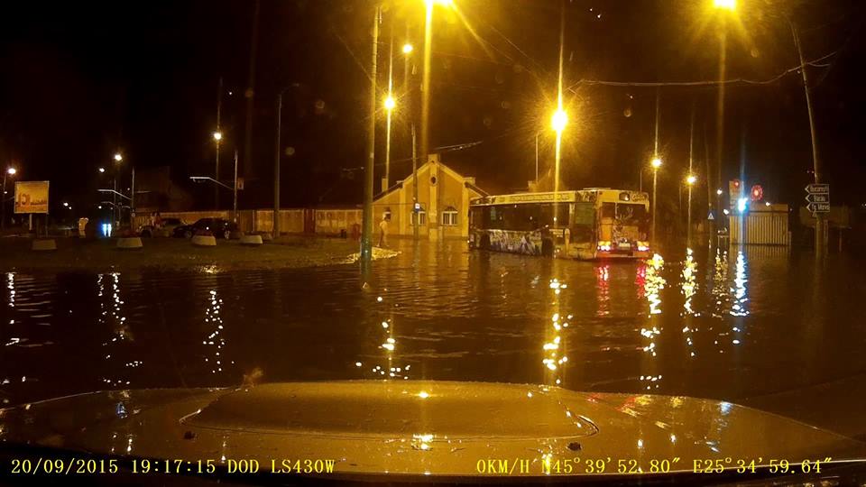 inundatie-stadionului-brasov-vali-petcu